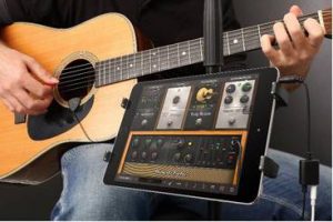 image of iRig Acoustic Mic and AmpliTube Acoustic App